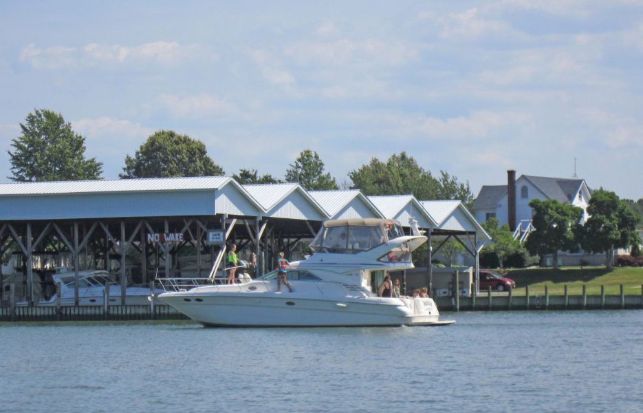 HiRes A-Dock and boat